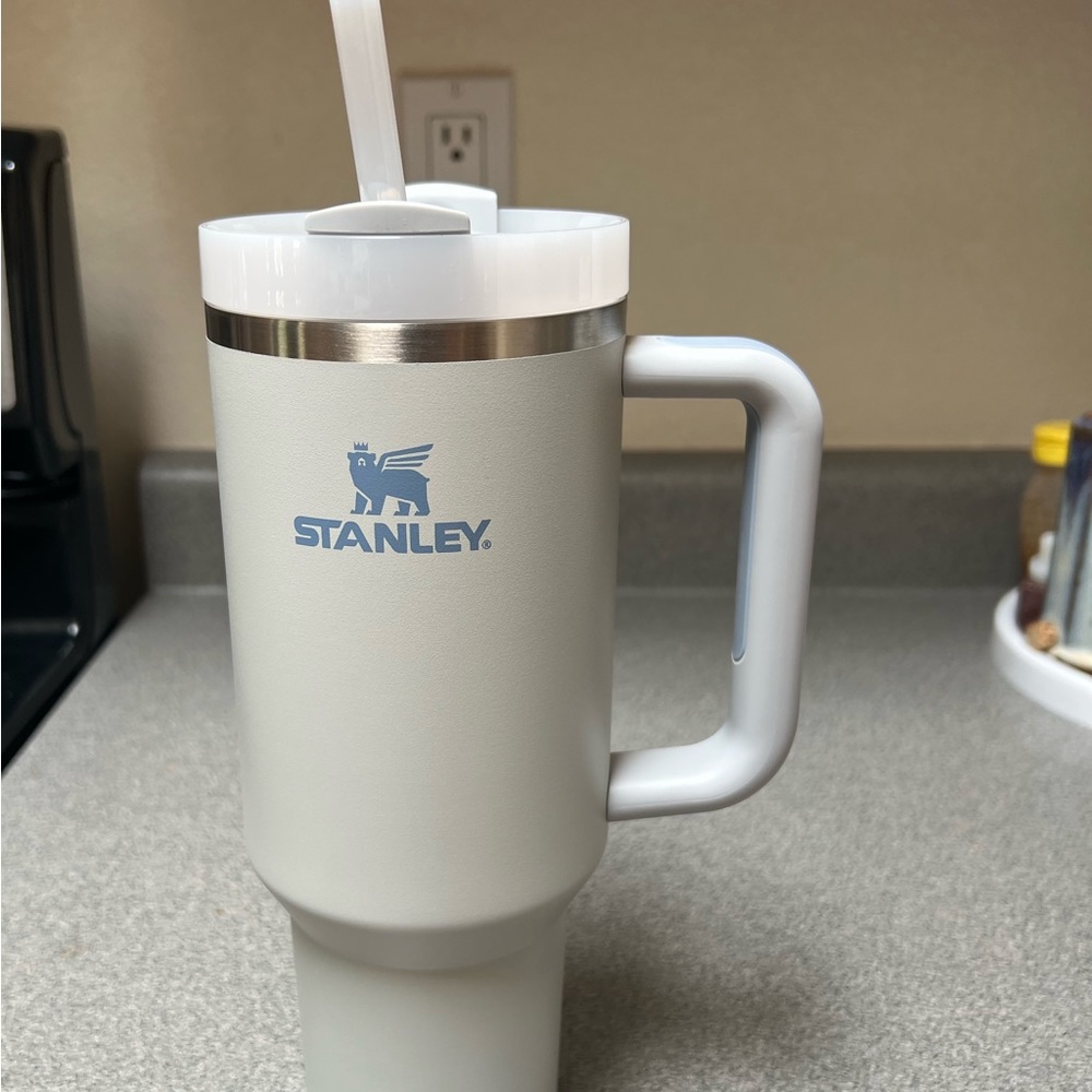 STANLEY FOG QUENCHER H2.0 FLOWSTATE TUMBLER 40 OZ